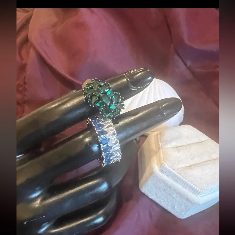 Hematite finish emerald crystals floral size 8 ring HRFG1